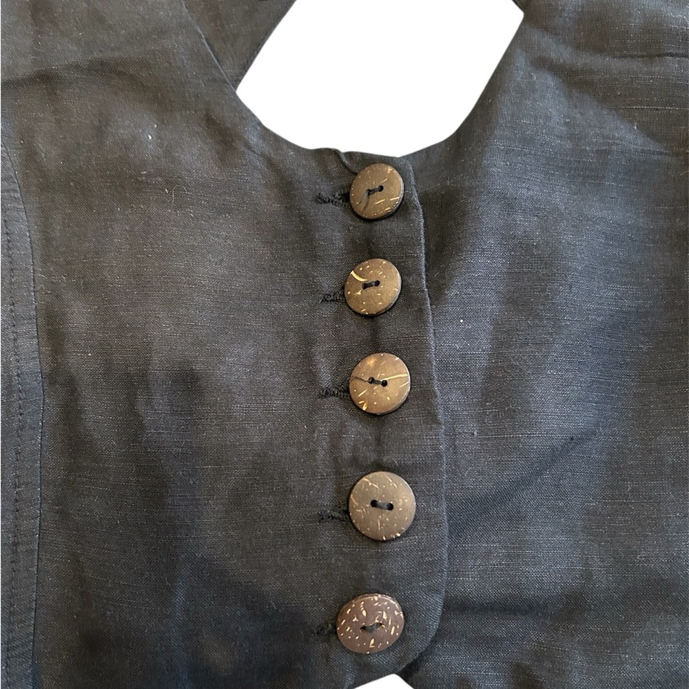 Free People Linen Blend Sleeveless Vest Wood Buttons Cutout - Picture 2 of 4